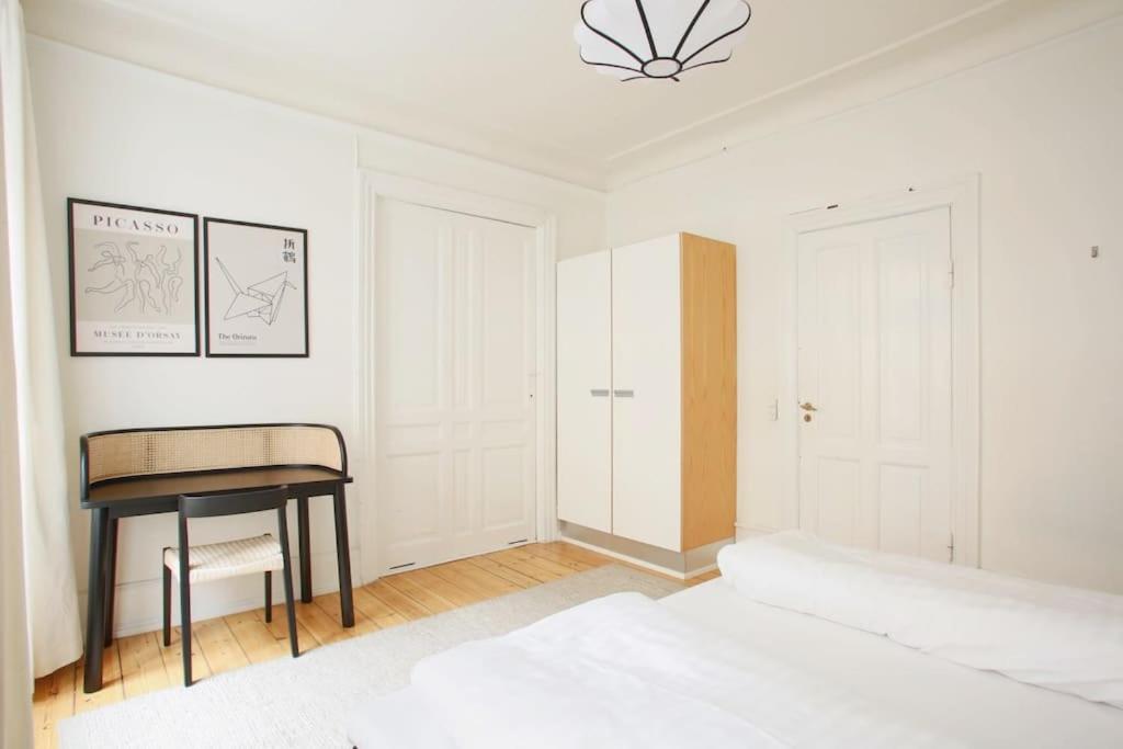 Large & Bright 3Br Apartment W Whirlpool Near Metro Copenaghen Esterno foto