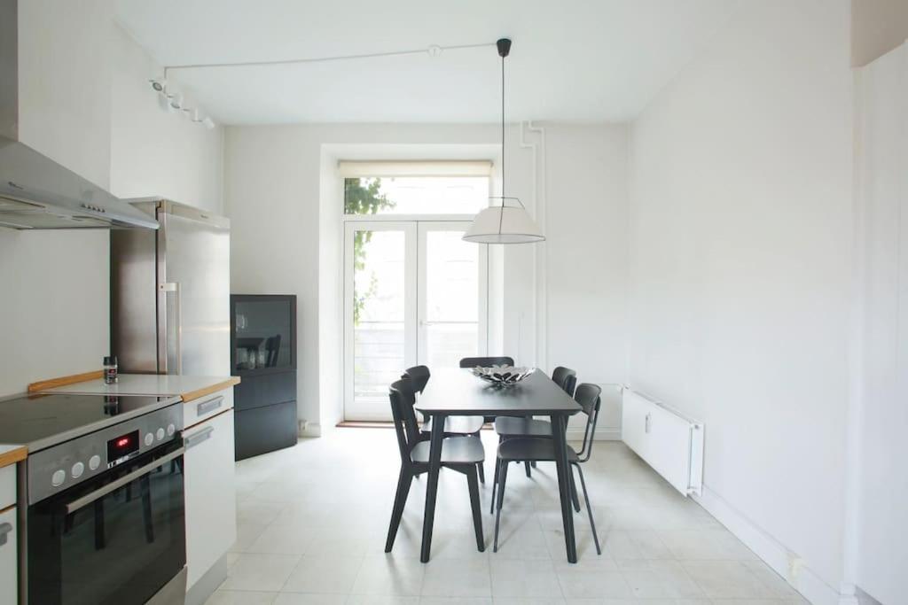 Large & Bright 3Br Apartment W Whirlpool Near Metro Copenaghen Esterno foto