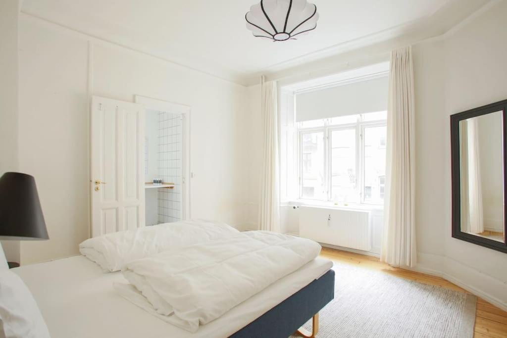 Large & Bright 3Br Apartment W Whirlpool Near Metro Copenaghen Esterno foto