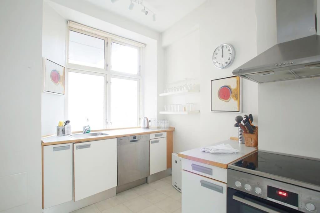 Large & Bright 3Br Apartment W Whirlpool Near Metro Copenaghen Esterno foto