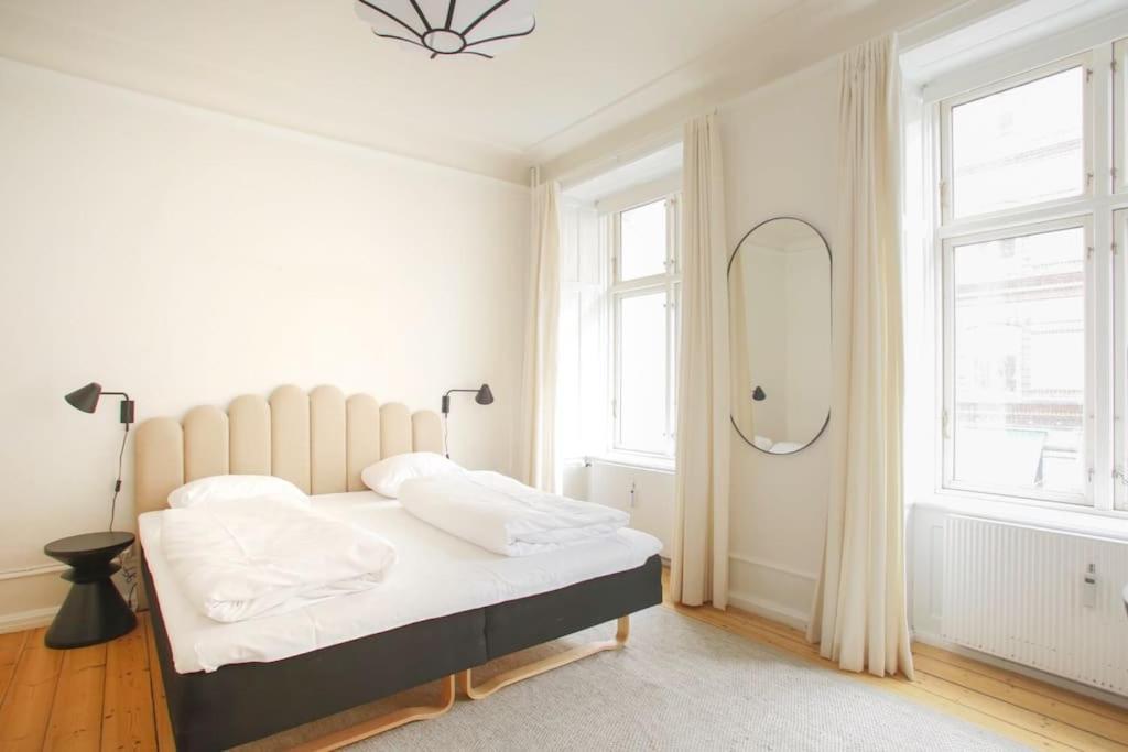 Large & Bright 3Br Apartment W Whirlpool Near Metro Copenaghen Esterno foto